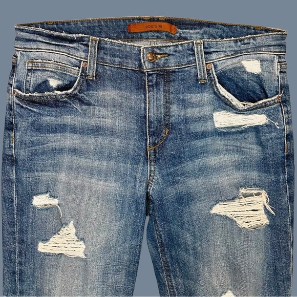 Joe’s Jeans Distressed ‘Boyfriend Slim Crop’ in “Gessa” Size 27 - Picture 8 of 14